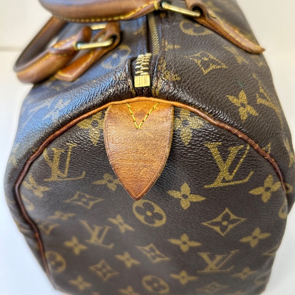 Louis Vuitton Monogram Speedy 30 - Picture 4 of 14